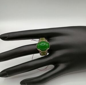 Elegant Green Gemstone Sterling Silver Ring